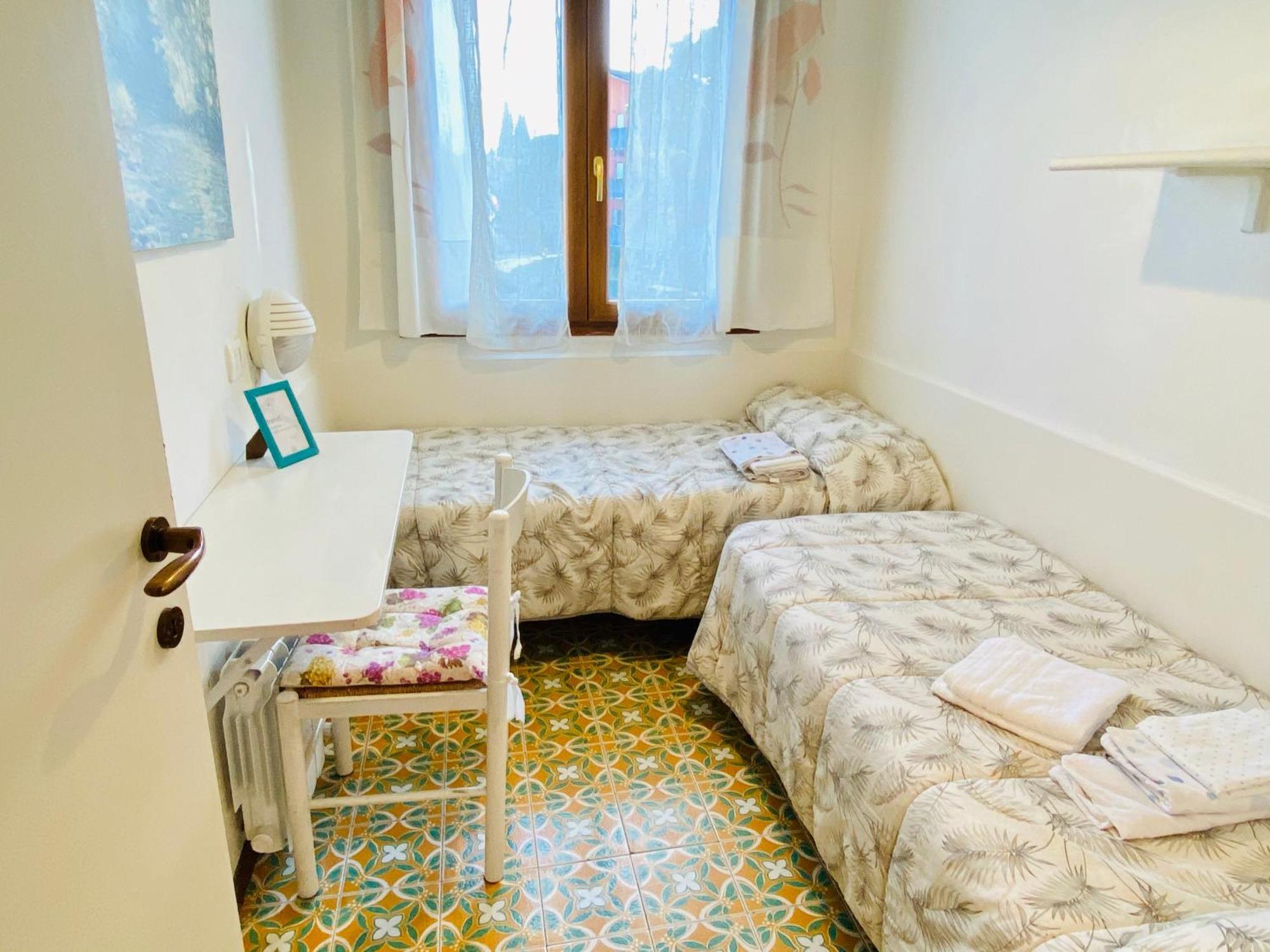 Residenza Cappuccini Aparthotel Πεσκιέρα ντελ Γκάρντα Δωμάτιο φωτογραφία
